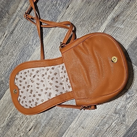 Kedzie Mini Messenger Cell Phone Bag - Picture 5 of 13